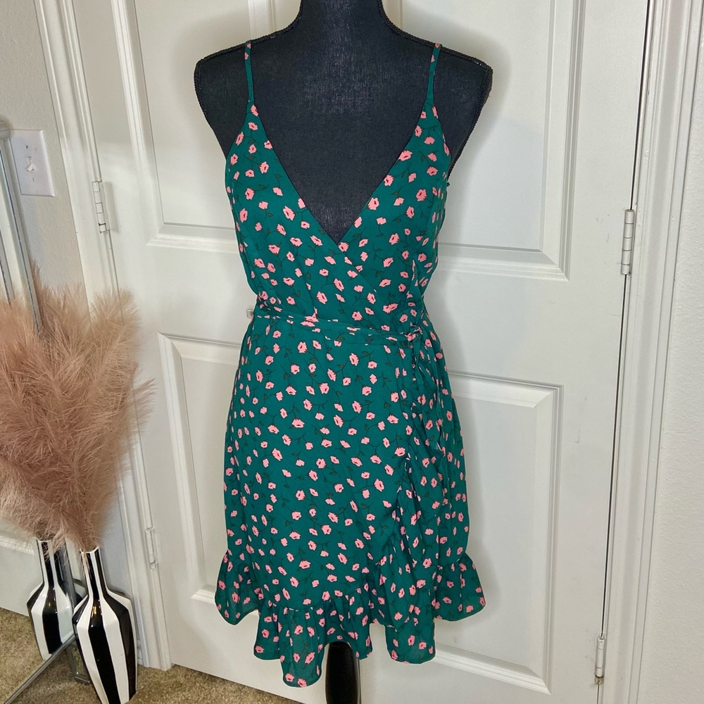 Wishlist Apparel Green Wrap Dress Pink Flowers Size Small